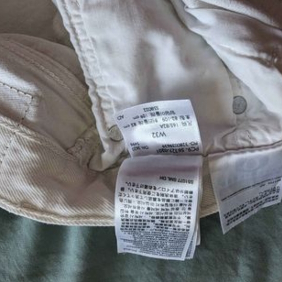 Levi's Embroidered shorts - Picture 4 of 4